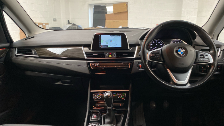 BMW 2 Series 218i Luxury 5dr Step Auto Petrol Estate